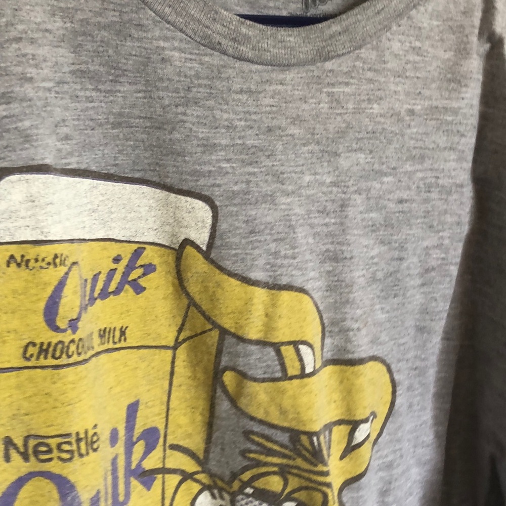 NEST Fragrances Grey Tee with Yellow Graphic
